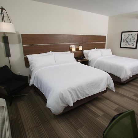 Holiday Inn Express Hotel And Suites Lincoln Airport By Ihg Luaran gambar