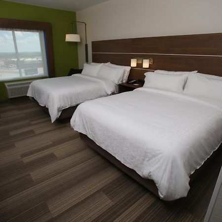 Holiday Inn Express Hotel And Suites Lincoln Airport By Ihg Luaran gambar
