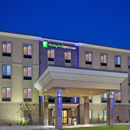 Holiday Inn Express Hotel And Suites Lincoln Airport By Ihg Luaran gambar