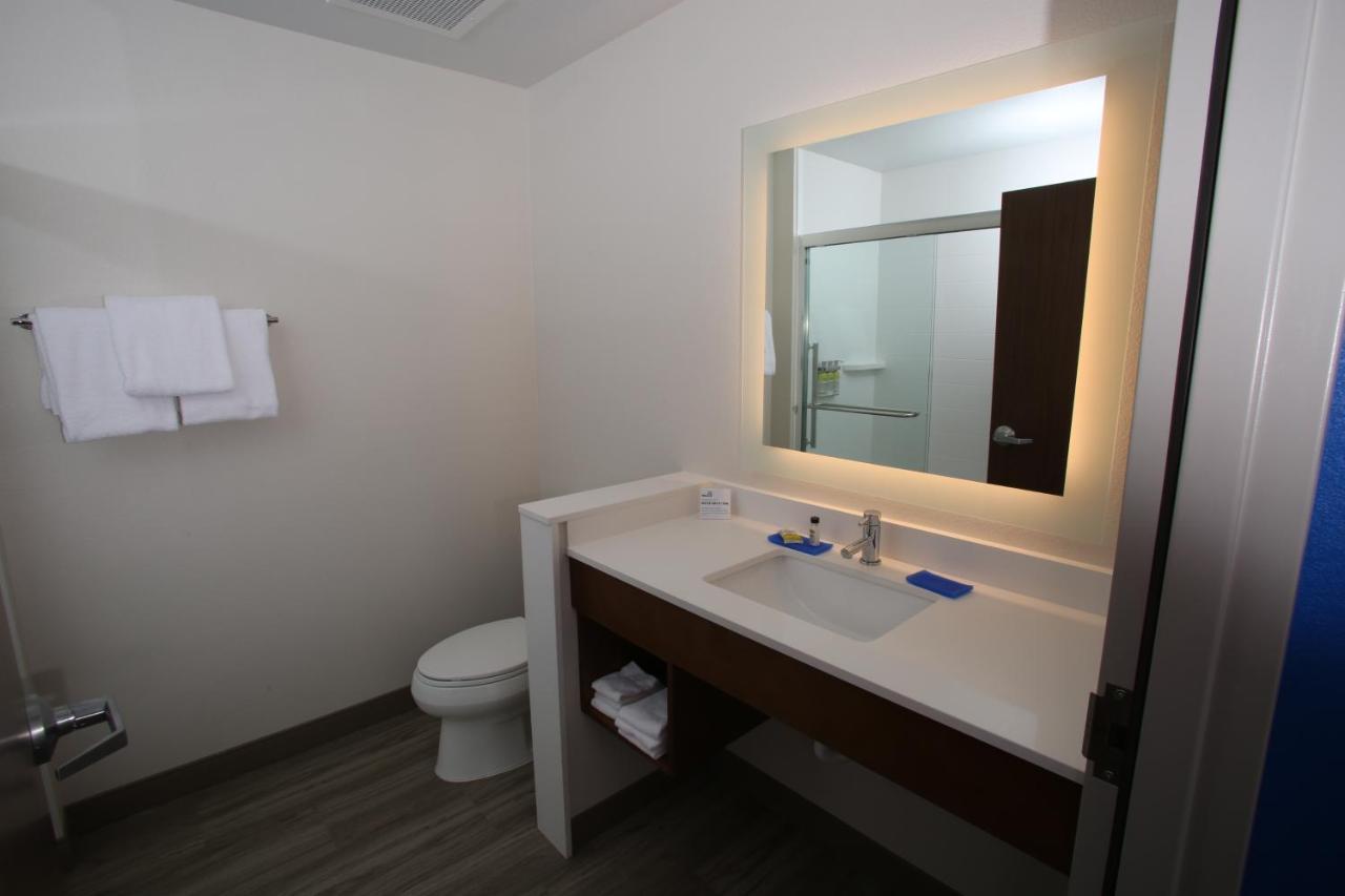 Holiday Inn Express Hotel And Suites Lincoln Airport By Ihg Luaran gambar