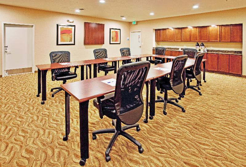 Holiday Inn Express Hotel And Suites Lincoln Airport By Ihg Luaran gambar